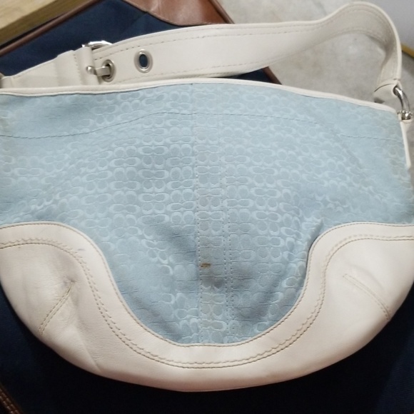 Coach - Picture 3 of 6